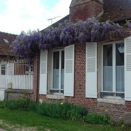 Villa les glycines à Cressonsacq Extérieur photo
